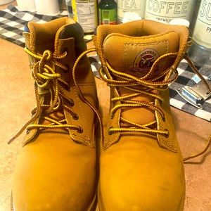 Brahma boots size 6y